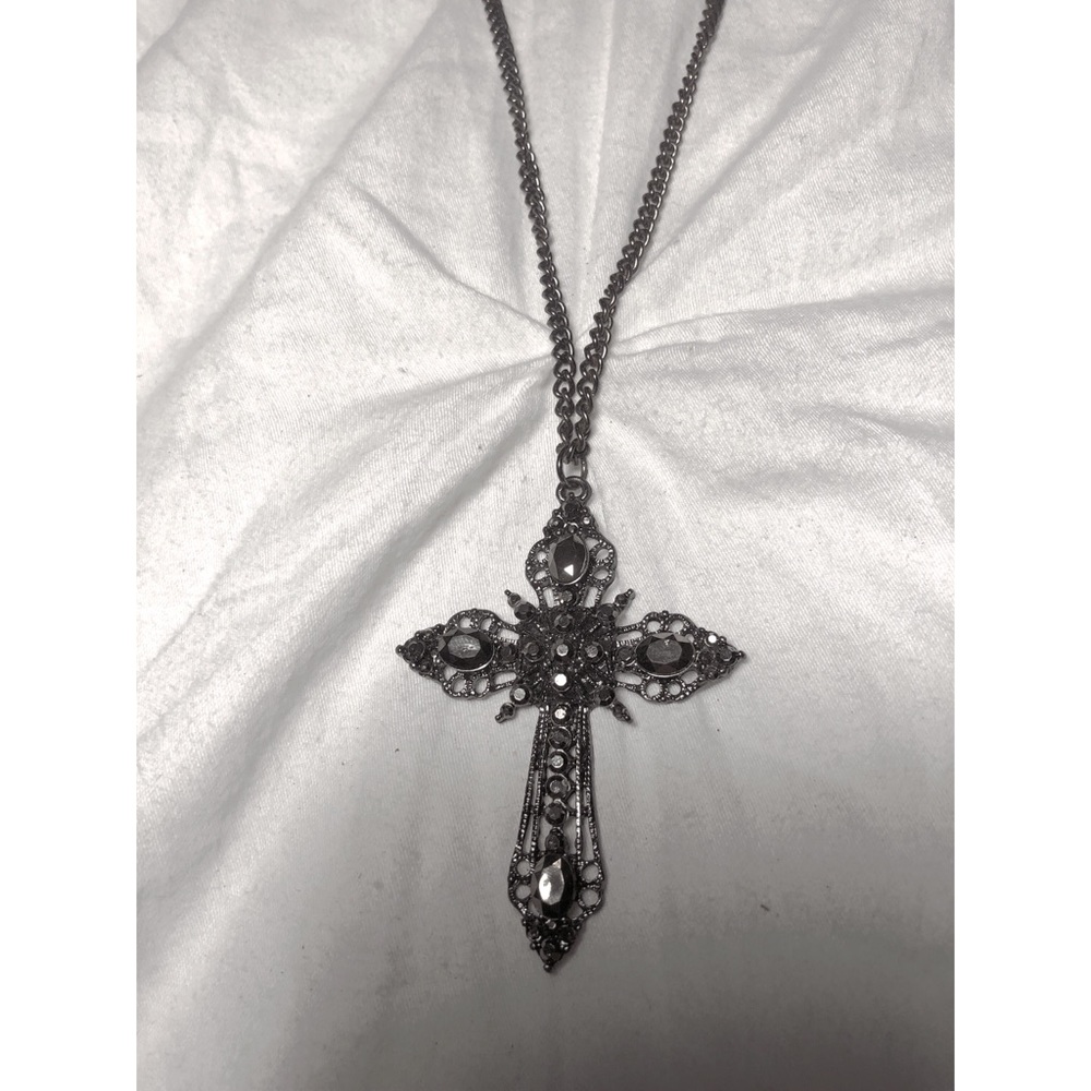 COSTUME JEWELRY - necklace